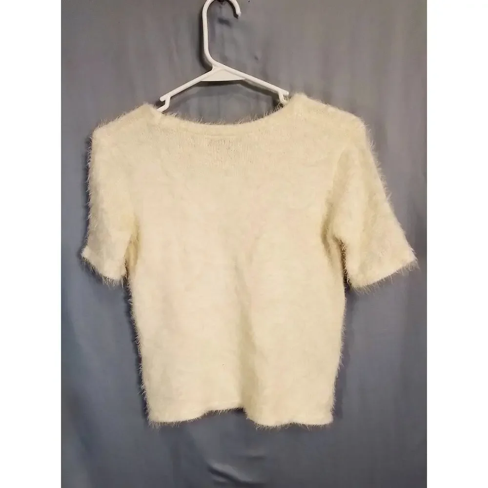 EBBY AND I  soft cozy short sleeve crop  sweater